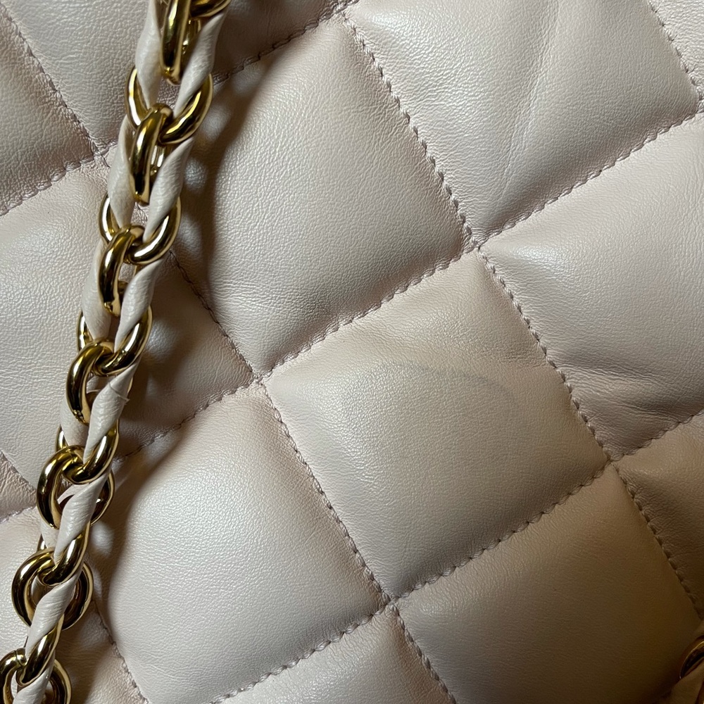 Salvatore Ferragamo Bag - Picture 7 of 16
